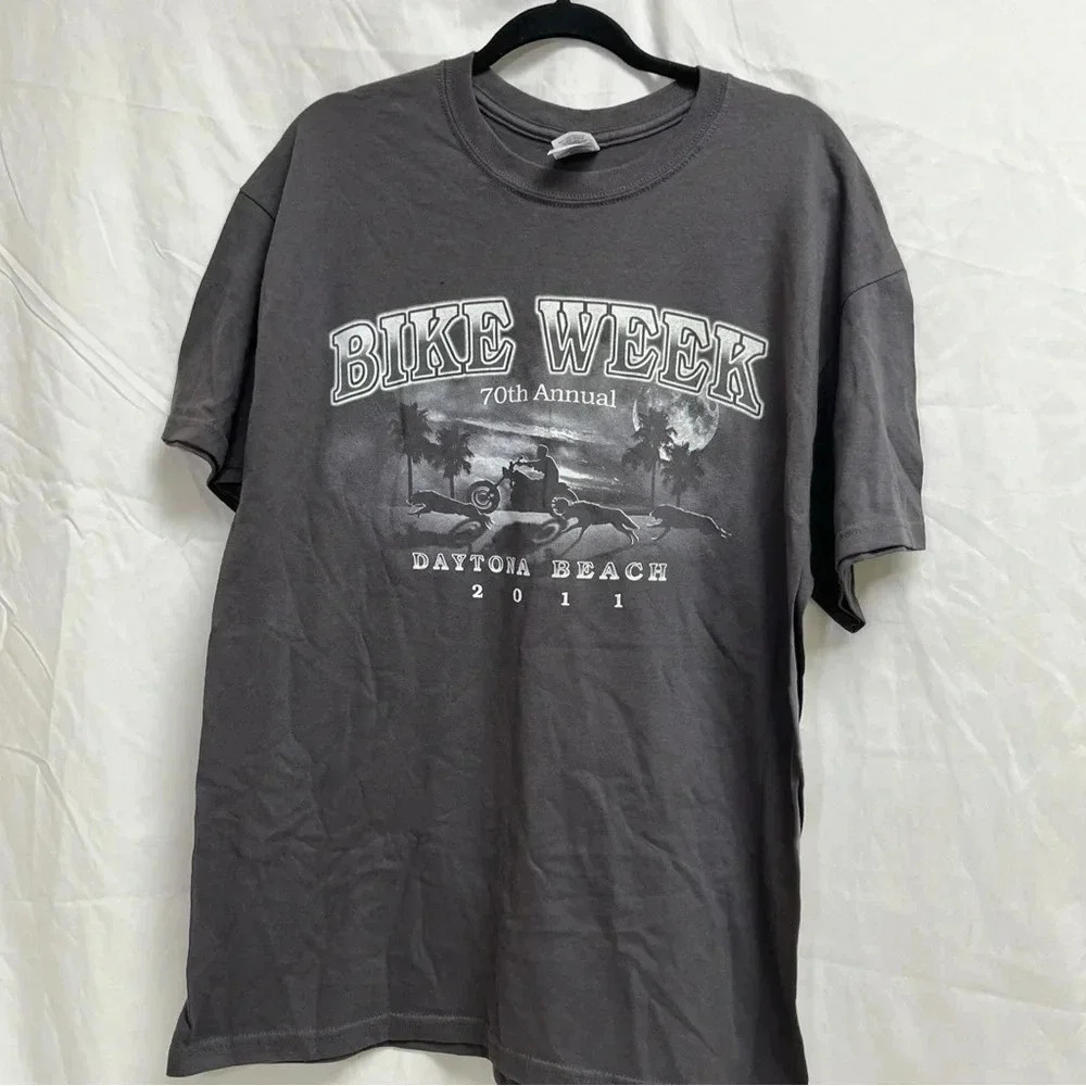 Vintage 2011 Daytona Beach bike week 70th men size L short sleeve gray